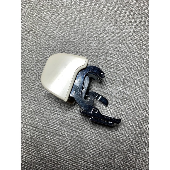 NANCY’S NOTIONS Walking Foot Low Shank Sewing Machine Accessory NEW - Picture 4 of 7